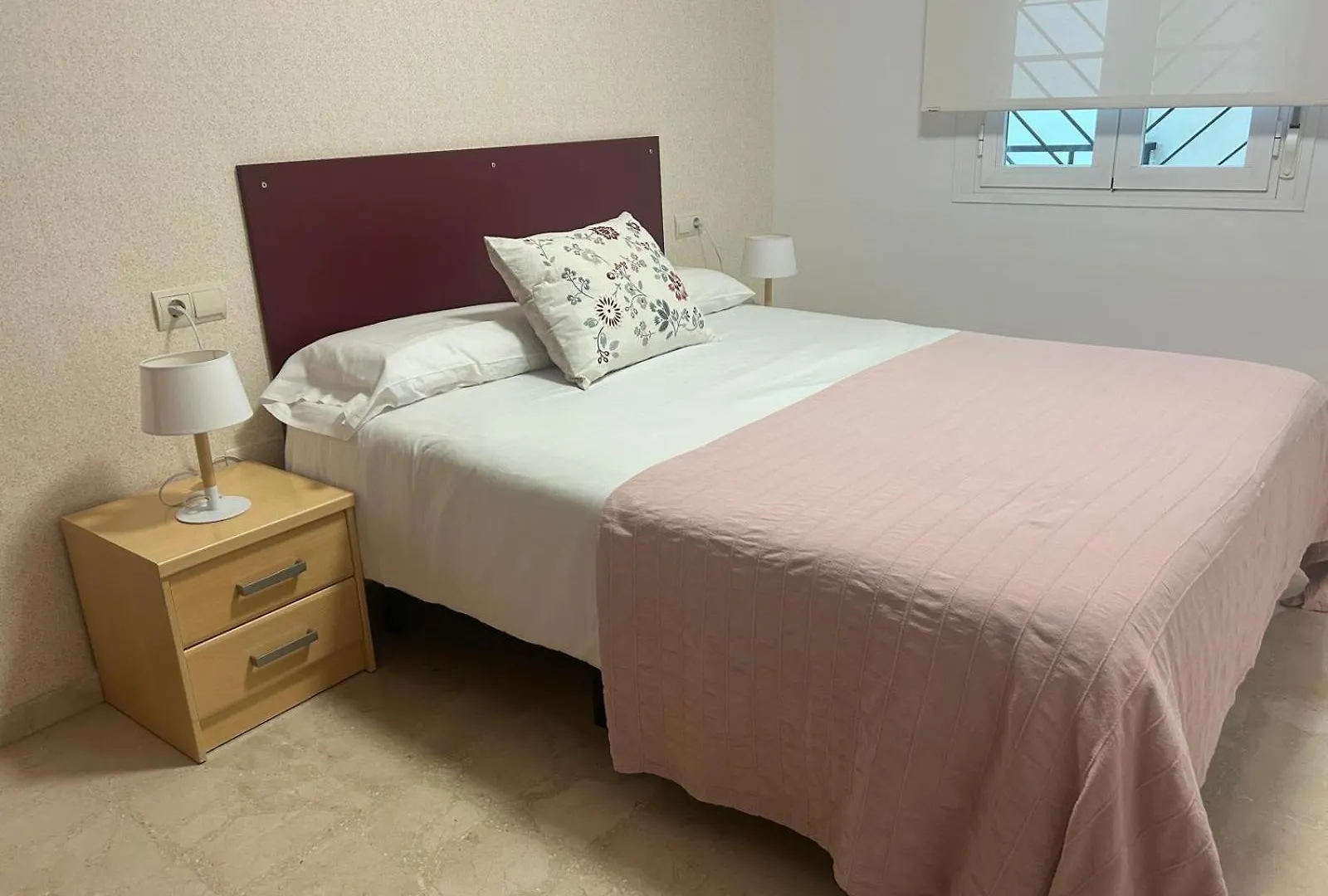 Maravilloso Apartamento En Primera Linea De Playa Con Vistas Al Mar En Caleta De Velez 2 C 公寓